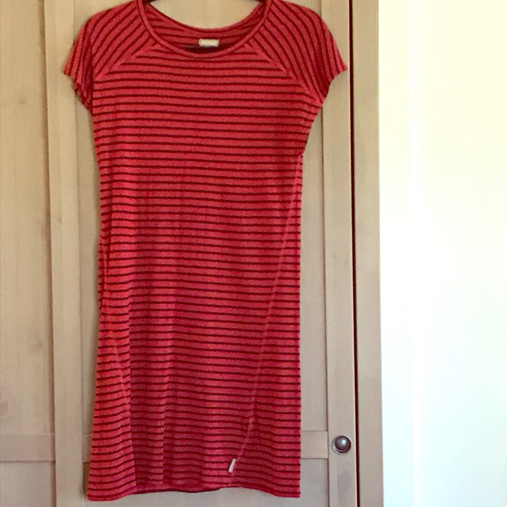 Element eden red and navy stripped dress.